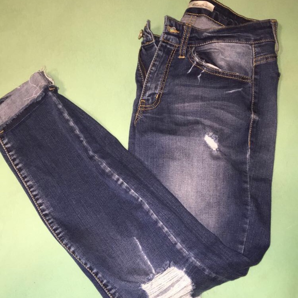 KanCan Jeans/ Buckle